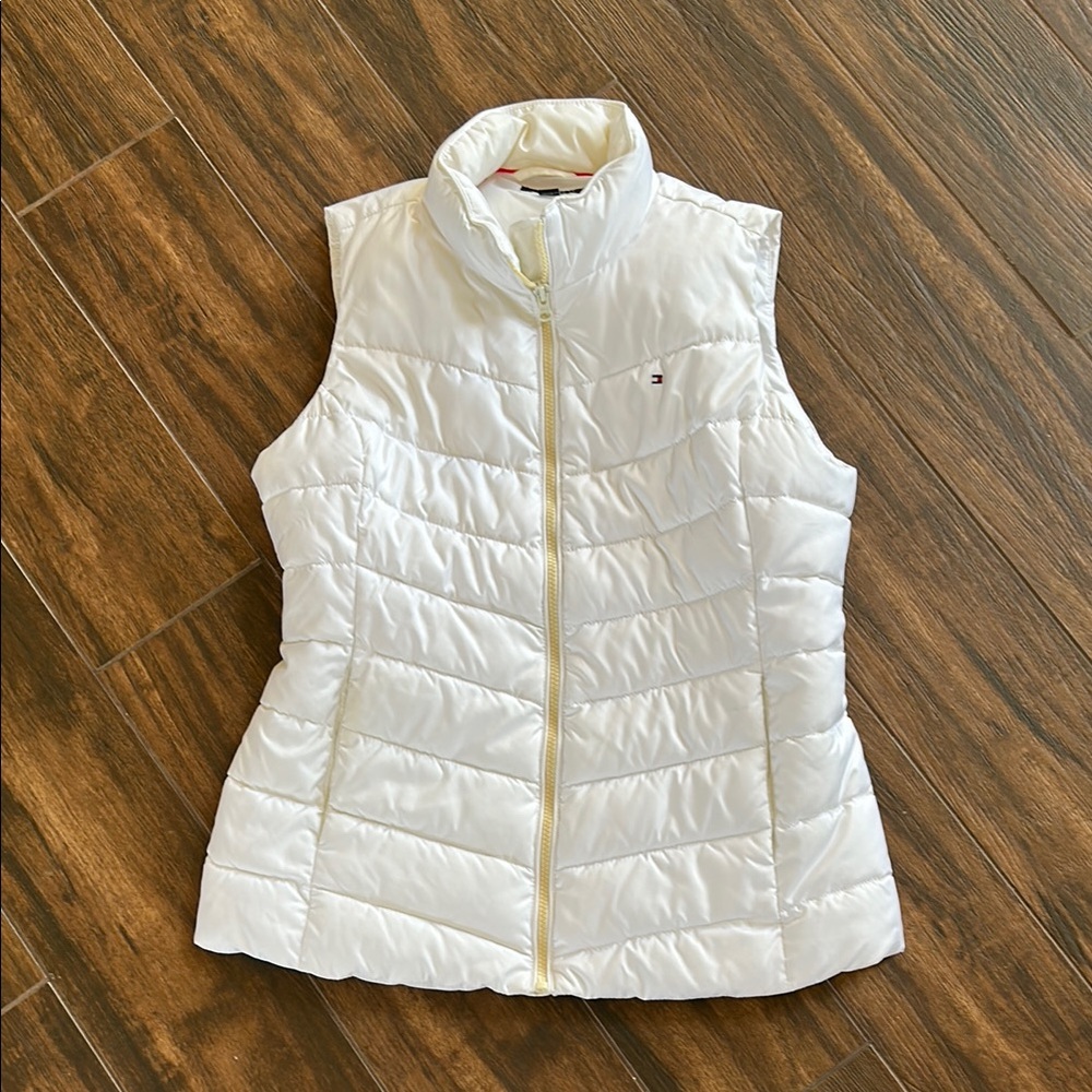 Tommy Hilfiger Women's White Puffer Vest M
